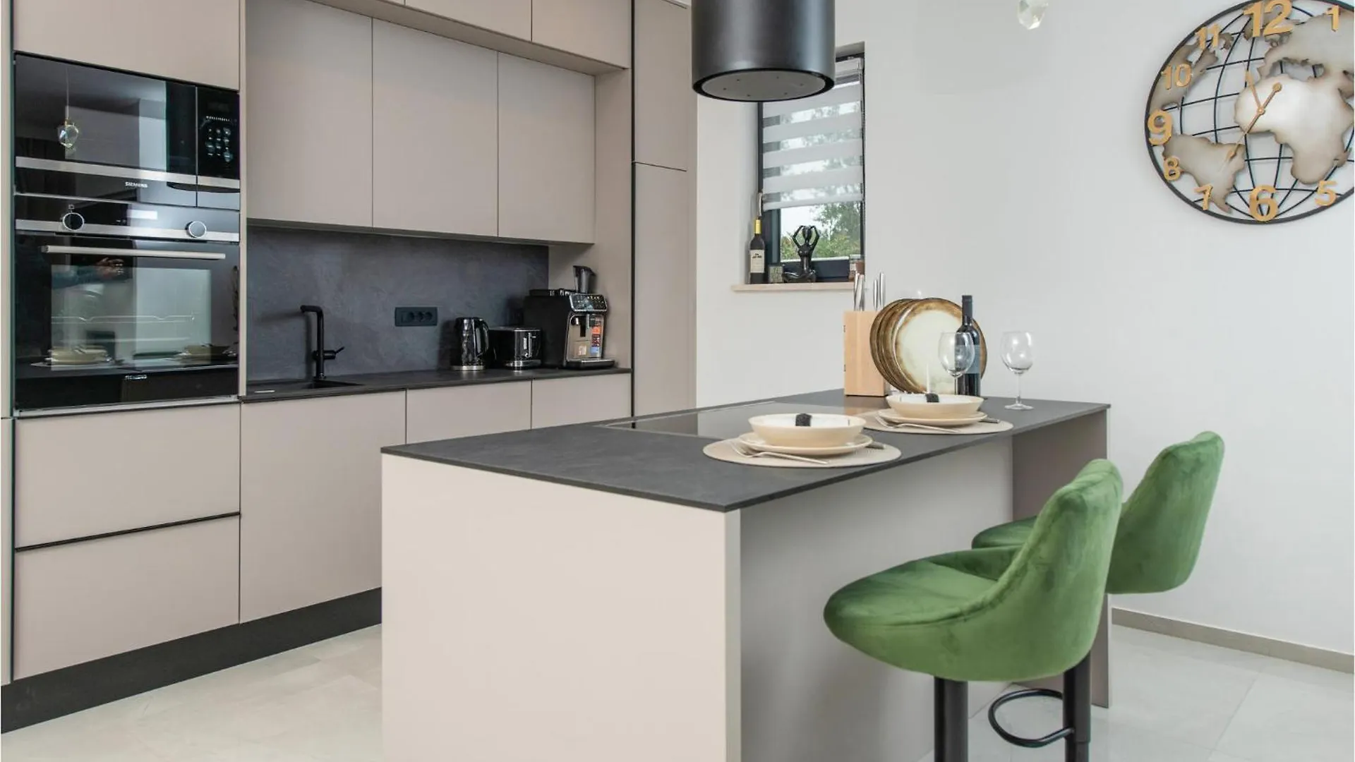 Pet Friendly Home In Rebici Holiday home